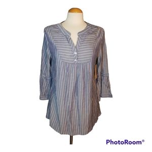 New Women's Ivy Ridge V Neck Bell Sleeved Small Top